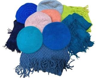 2131 - 6 Berets & 4 Scarves