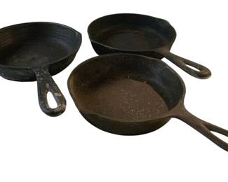 3064 - 3 Cast Iron #3 Skillets