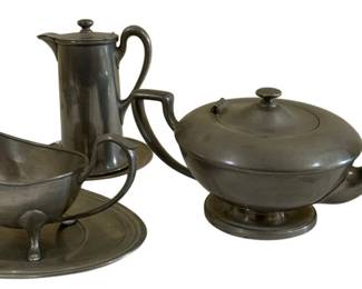 1682 - Collection Pewter Tableware Items (Description): This grouping includes various pewter serving  pieces suitable for gravy and related table  service.