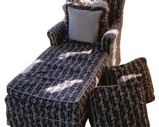 5016 - Chaise Lounge Chair w/ Pillows - 33 x 56 x 29