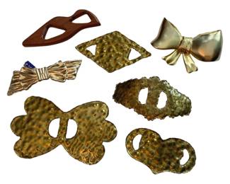 2073 - Assorted Belt Buckles - Largest - 7 x 14