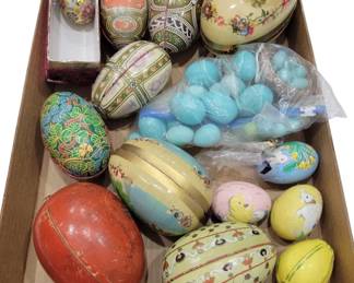 690 - Decorative Eggs Lot of 10 (Description): A collection of decorative eggs, lot of 10  pieces. The assortment includes various  styles and designs suitable for seasonal  display or collecting.