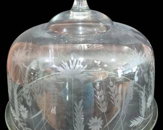1077 - Glass Cake Dome w/ Base - 11 x 11