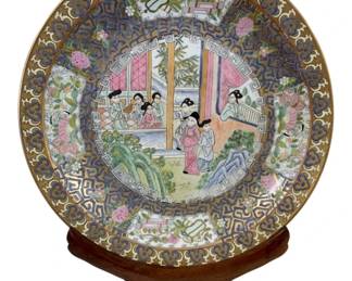 272 - Monumental Rose Medallion Platter w/ wood stand (Description): 25" tall w/ stand Plate - 20" round