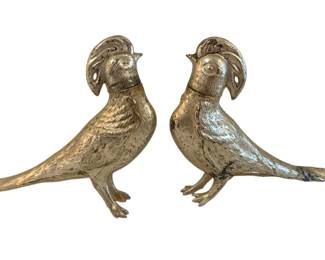 339 - Salt & Pepper Buffet Birds 7"x5" (Description): A pair of decorative salt and pepper shakers  in the form of buffet birds. Each measures 7  inches by 5 inches.