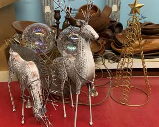 3187 - Lot of Assorted Christmas Decorations