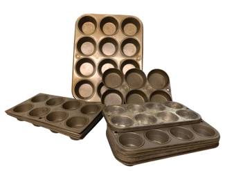 3133 - Lot of Assorted Muffin Pans