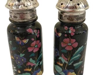 369 - Handpainted S&P Shakers 4" (Description): Pair of handpainted salt and pepper shakers  featuring floral decoration with metal tops.  Measures 4 inches tall.