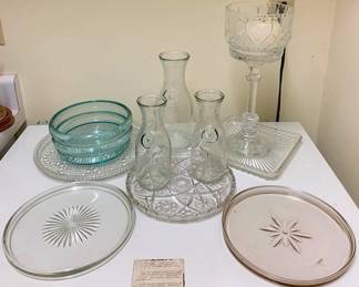 1035 - Lot of Assorted Glassware