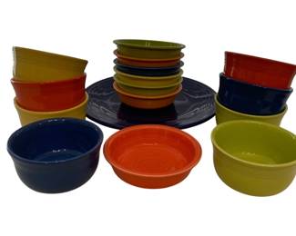 2843 - 16 Pieces Fiesta, Bowls & Platter