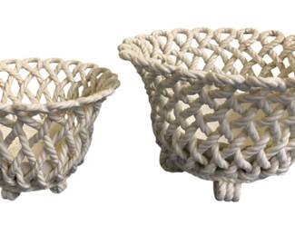 1542 - 2 French Country Woven Rope Cachepot Baskets (Description): 6 x 9