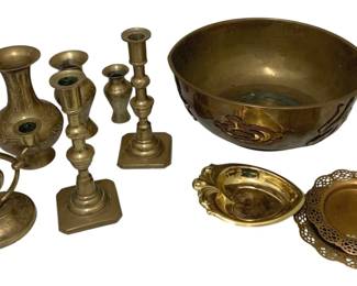 1020 - Lot of Assorted Brass Items