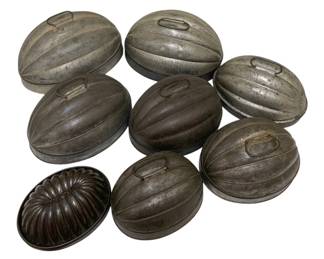 1635 - 8 Vintage Tin Steamed Pudding Molds - 6 x 10 x 8