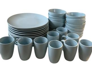 3093 - 33pc Royal Norfolk Dinnerware