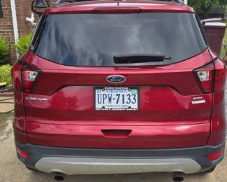 2019 Ford Escape 34900 k miles clean title very low miles.