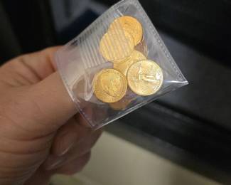 1/10 oz gold eagles 