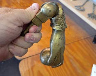 door knocker
