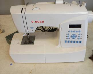 Singer sewing machine 