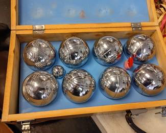 Bocci balls 
