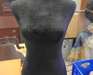 Manikin forms 