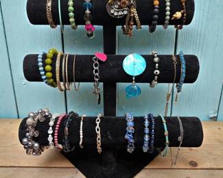Bracelet Lot 1  30 Total  Vintage To Now