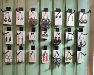 Earring Lot 5  24 Pair  Vintage To Now  Cards Included