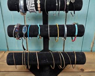 Bracelet Lot 8  30 Total  Vintage To Now