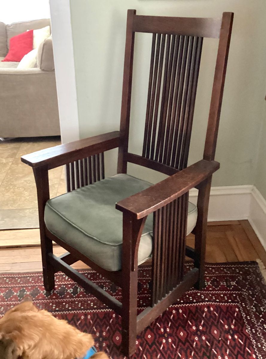 Gustav Stickley model 384 spindle back armchair