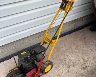 5495 McLane Commercial Gas Edger
