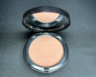  Bobbi Brown Bronzing Stonestreet Powder