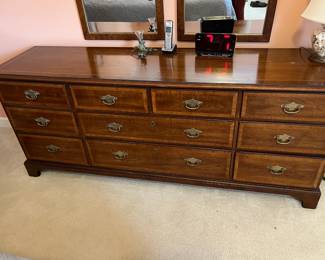Henredon Banded Dresser
