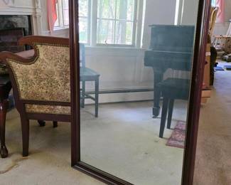229 traditionalwallmirror315x445wood