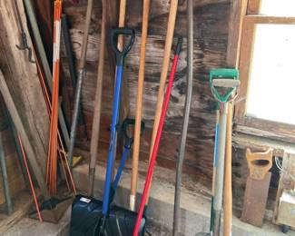325 assortedlawntoolsandstakes