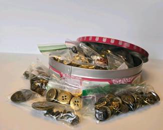 222 antiquevintagemetalbuttonslot395l