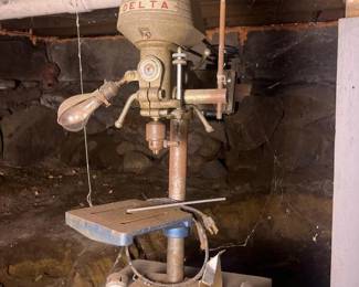 238 vintagedeltarockwellbenchdrillpress