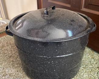 357 215qtenamelwarecanningpotwithlid