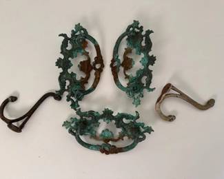191 ornateantiquecastironhooksdrawerpu