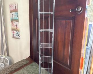 345 metalandglassdisplayshelftower