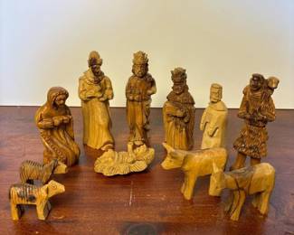 073 carvedwoodnativityset