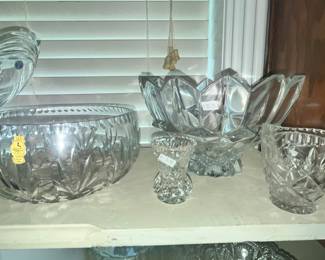 RIGHT: HEAVY FOOTED CRYSTAL BOWL