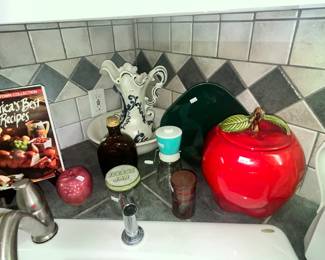 APPLE COOKIE JAR