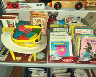 CHILDRENS BOOKS & VINTAGE FISHER PRICE