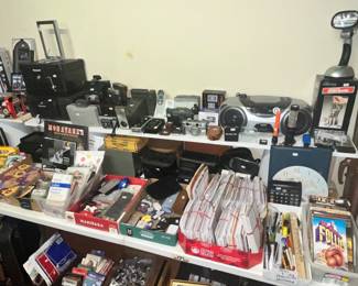 ELECTRONICS & CAMERAS