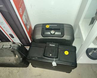 MORE SAFES