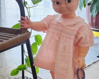 Vintage Cameo Kewpie PayPal Type
