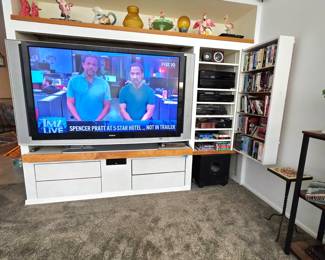 70in Sony Rear Projection TV