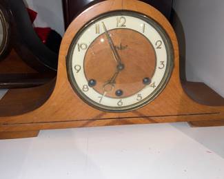 Vintage Welty mantel clock
