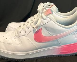 Size 10.5 Nike Mens Air Force 1 07 Pink Low Shoes