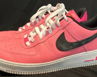 Pink Size 10.5 Mens Nike Air Force 1 07 LV8 Shoes