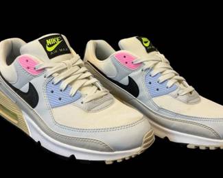 Size 12 Womens Nike Air Max 90s